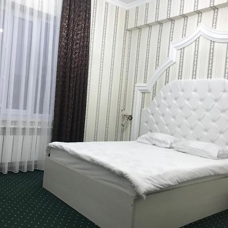 Emir Plaza Hotel Turkistan Exterior photo